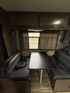 2018 Thor MOTOR COACH M-23A - MAJESTIC E-350 SD   - Photo 19 - Quincy, CA 95971