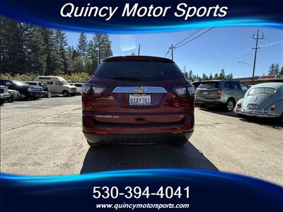2017 Chevrolet Traverse LT - Photo 4 - Quincy, CA 95971