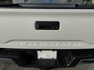 2020 Toyota Tacoma SR5 V6   - Photo 31 - Santa Rosa, CA 95404