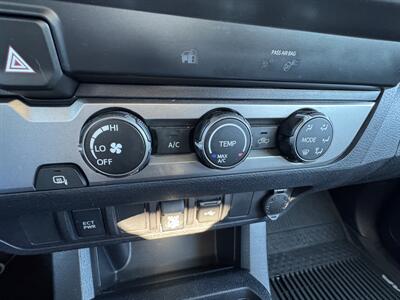 2020 Toyota Tacoma SR5 V6   - Photo 43 - Santa Rosa, CA 95404