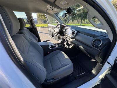 2020 Toyota Tacoma SR5 V6   - Photo 25 - Santa Rosa, CA 95404