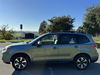 2018 Subaru Forester 2.5i Premium - Photo 2 - Santa Rosa, CA 95404