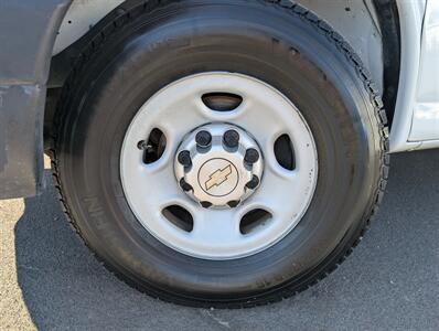 2013 Chevrolet Express 2500   - Photo 36 - Santa Rosa, CA 95404