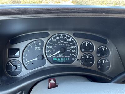 2002 GMC Yukon XL Denali   - Photo 30 - Santa Rosa, CA 95404