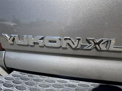 2002 GMC Yukon XL Denali   - Photo 35 - Santa Rosa, CA 95404