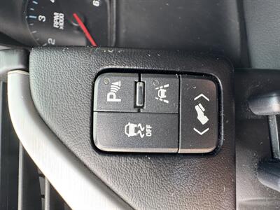 2017 GMC Yukon SLT   - Photo 33 - Santa Rosa, CA 95404