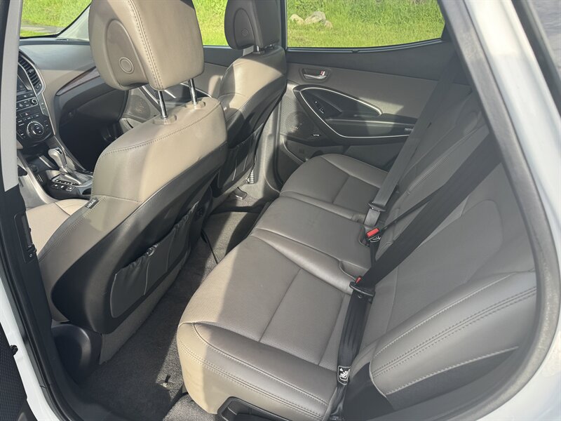 2017 Hyundai Santa Fe Sport 2.0T - Photo 18