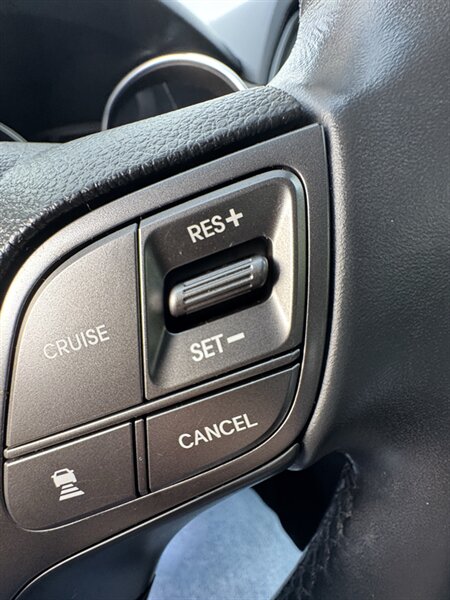 2017 Hyundai Santa Fe Sport 2.0T - Photo 37