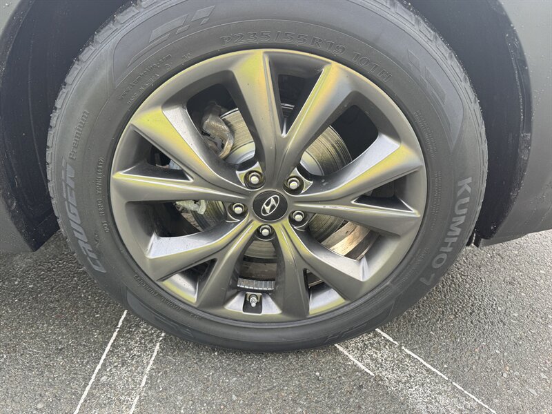 2017 Hyundai Santa Fe Sport 2.0T - Photo 13