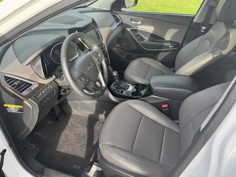 2017 Hyundai Santa Fe Sport 2.0T - Photo 17