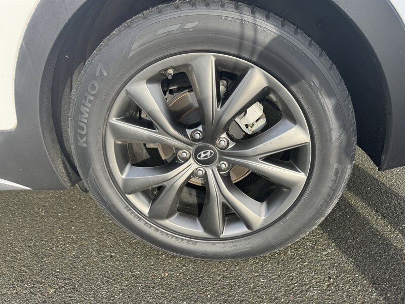 2017 Hyundai Santa Fe Sport 2.0T - Photo 15