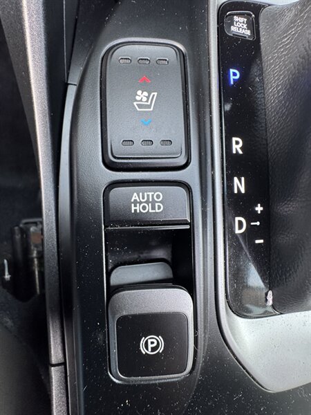2017 Hyundai Santa Fe Sport 2.0T - Photo 27
