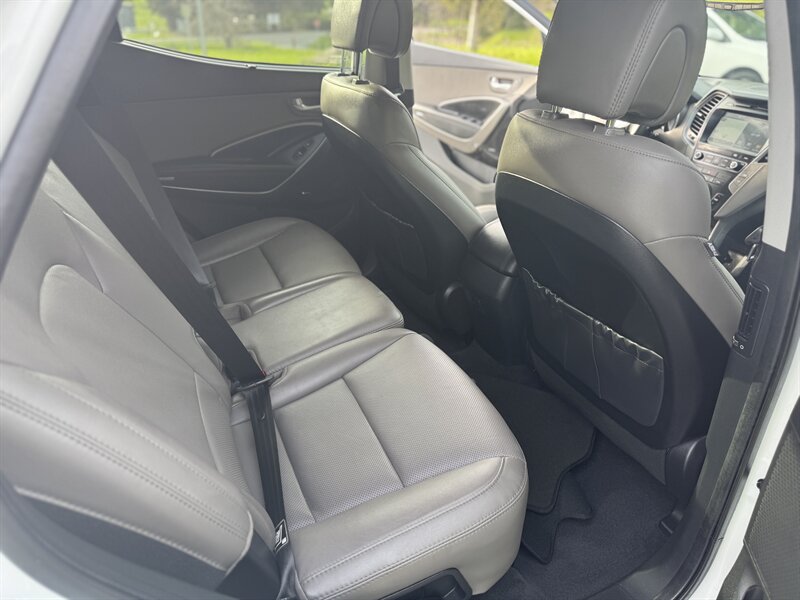 2017 Hyundai Santa Fe Sport 2.0T - Photo 21