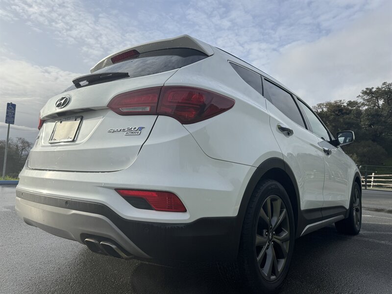 2017 Hyundai Santa Fe Sport 2.0T - Photo 11