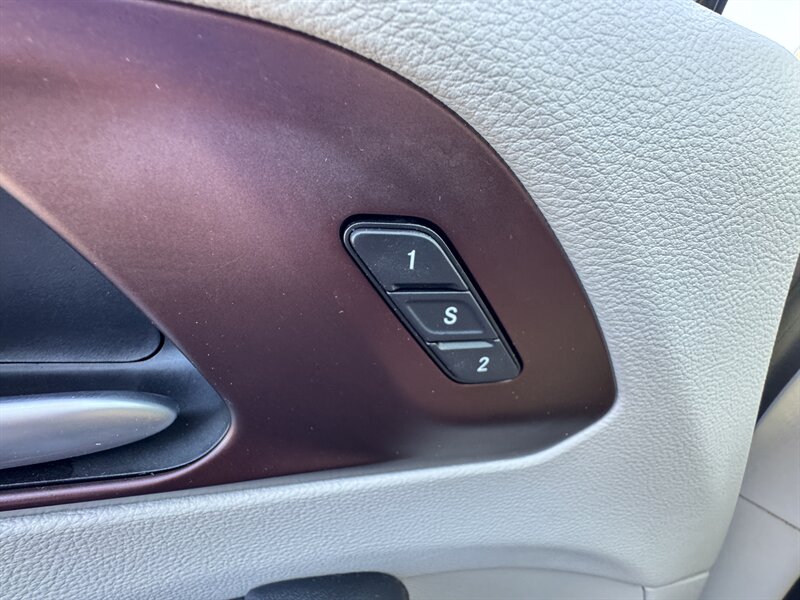 2017 Chrysler Pacifica Limited - Photo 33