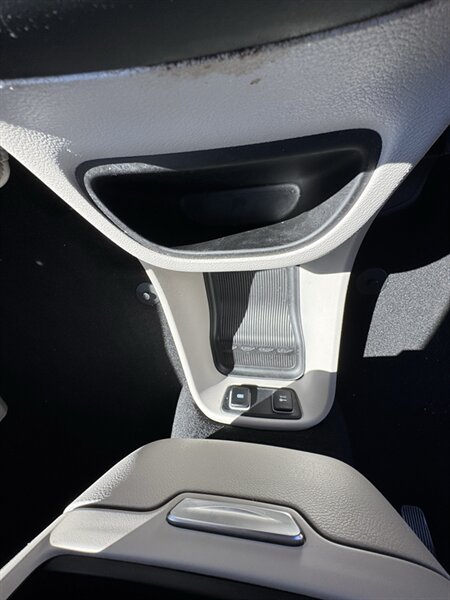 2017 Chrysler Pacifica Limited - Photo 28