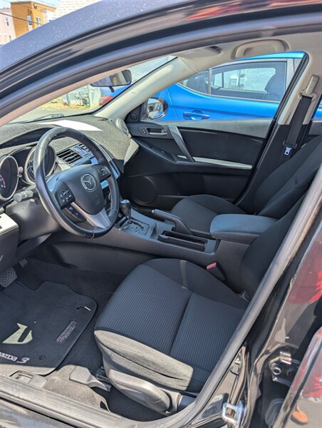 2013 Mazda MAZDA3 i Touring - Photo 3