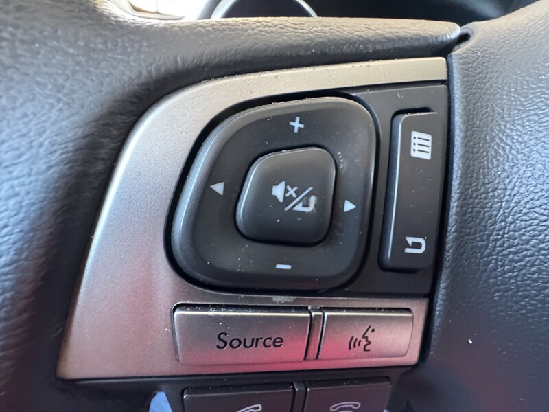 2015 Subaru Legacy 2.5i Premium - Photo 35