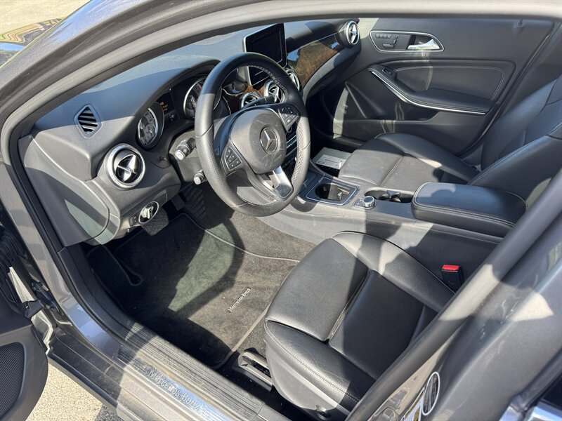 2017 Mercedes-Benz GLA-Class GLA250 - Photo 18