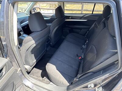 2011 Subaru Outback 2.5i Premium   - Photo 11 - Santa Rosa, CA 95404