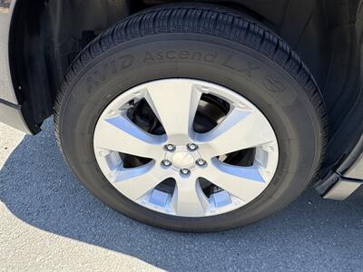 2011 Subaru Outback 2.5i Premium   - Photo 18 - Santa Rosa, CA 95404