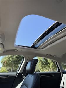 2014 Ford Fusion Hybrid SE  Hybrid - Photo 23 - Santa Rosa, CA 95404