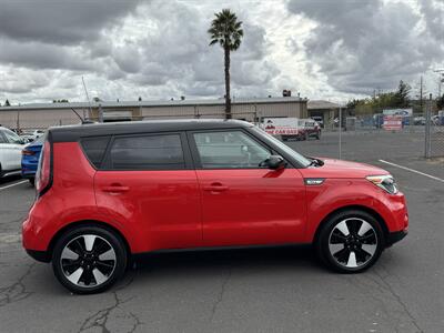 2017 Kia Soul +   - Photo 6 - Santa Rosa, CA 95404