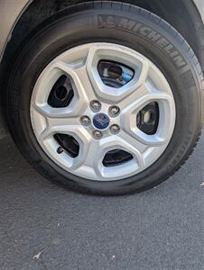 2017 Ford Escape S   - Photo 34 - Santa Rosa, CA 95404