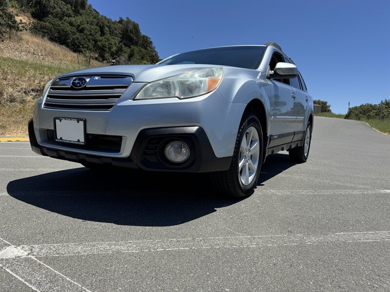 2013 Subaru Outback Premium - Photo 9