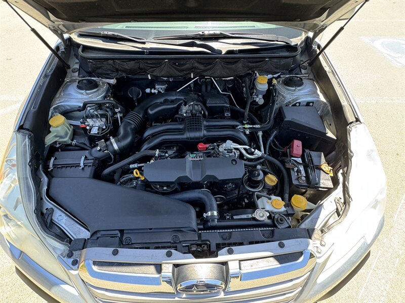 2013 Subaru Outback Premium - Photo 20