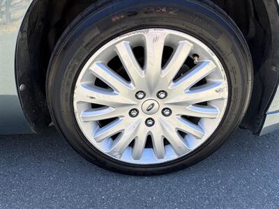 2011 Ford Fusion Hybrid  Hybrid - Photo 29 - Santa Rosa, CA 95404