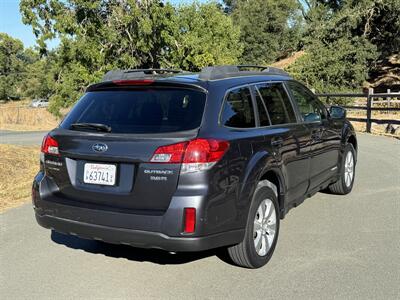 2011 Subaru Outback 3.6R   - Photo 5 - Santa Rosa, CA 95404