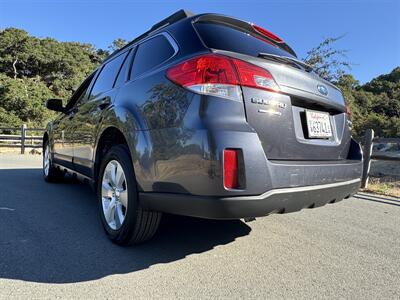 2011 Subaru Outback 3.6R   - Photo 37 - Santa Rosa, CA 95404