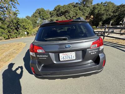 2011 Subaru Outback 3.6R   - Photo 4 - Santa Rosa, CA 95404