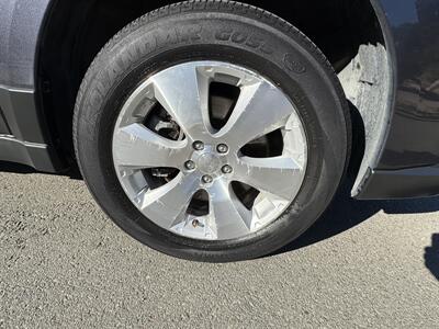 2011 Subaru Outback 3.6R   - Photo 34 - Santa Rosa, CA 95404