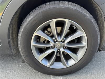 2018 Hyundai SANTA FE SE   - Photo 13 - Santa Rosa, CA 95404