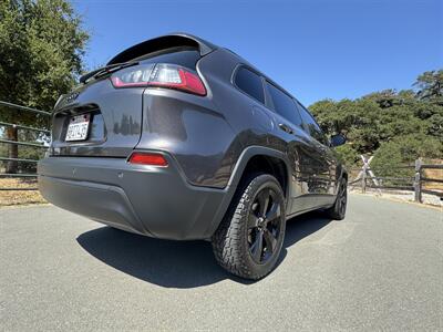 2020 Jeep Cherokee Latitude Plus   - Photo 29 - Santa Rosa, CA 95404