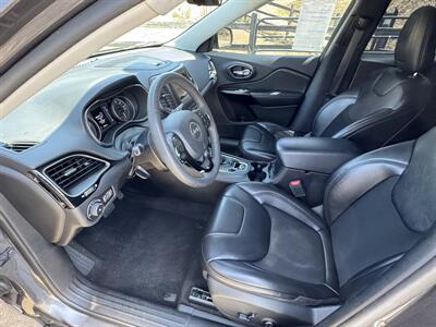 2020 Jeep Cherokee Latitude Plus   - Photo 10 - Santa Rosa, CA 95404