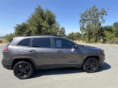 2020 Jeep Cherokee Latitude Plus   - Photo 6 - Santa Rosa, CA 95404