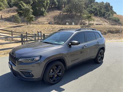 2020 Jeep Cherokee Latitude Plus   - Photo 1 - Santa Rosa, CA 95404