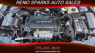 2013 Chevrolet Cruze LS Manual   - Photo 12 - Reno, NV 89502