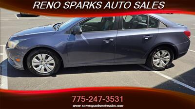 2013 Chevrolet Cruze LS Manual   - Photo 3 - Reno, NV 89502
