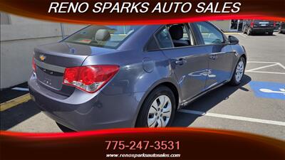 2013 Chevrolet Cruze LS Manual   - Photo 6 - Reno, NV 89502