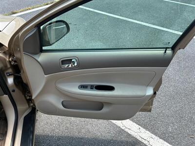 2006 Chevrolet Cobalt LT   - Photo 15 - Winchester, VA 22601