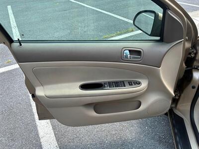 2006 Chevrolet Cobalt LT   - Photo 8 - Winchester, VA 22601