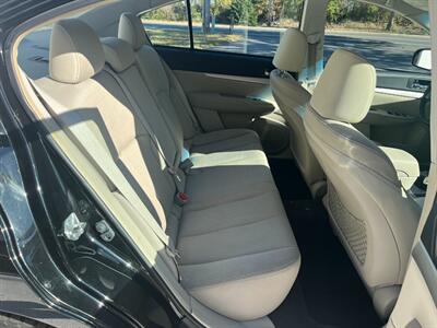 2012 Subaru Legacy 2.5i Premium   - Photo 13 - Winchester, VA 22601