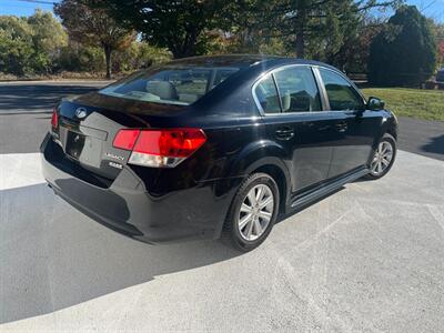 2012 Subaru Legacy 2.5i Premium   - Photo 5 - Winchester, VA 22601
