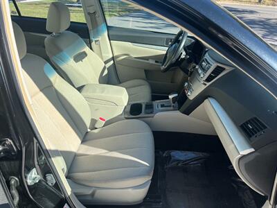 2012 Subaru Legacy 2.5i Premium   - Photo 7 - Winchester, VA 22601