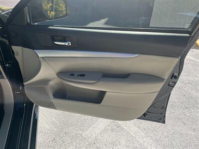 2012 Subaru Legacy 2.5i Premium   - Photo 9 - Winchester, VA 22601