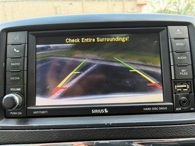 2015 Chrysler Town and Country Limited   - Photo 4 - Winchester, VA 22601